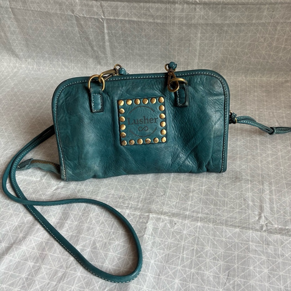 Lusher Deep Teal Leather Crossbody Phone Wallet